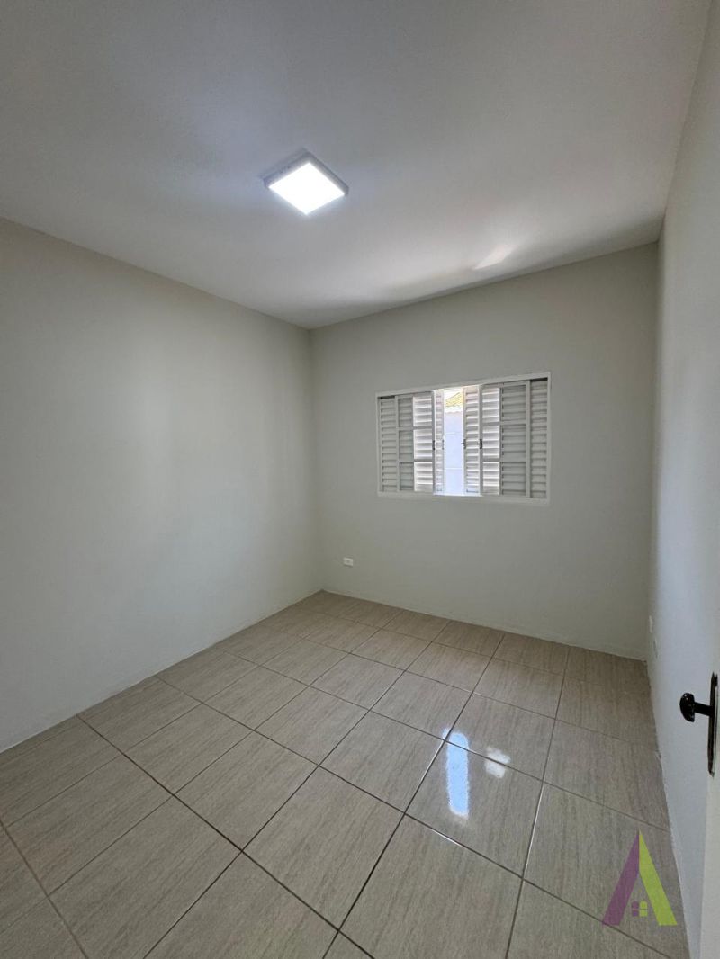 Casa em Condômino Fechado de São Roque!