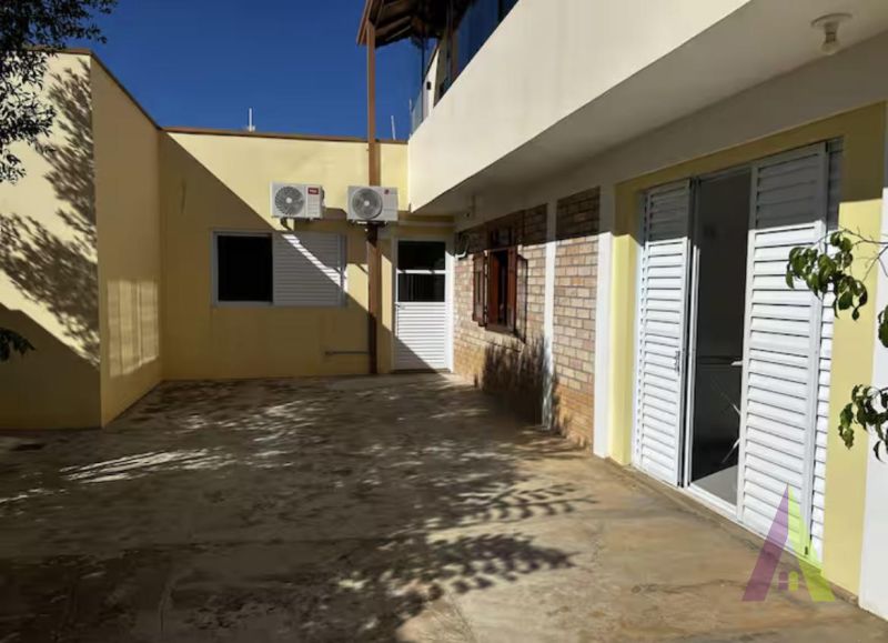 Chácara Alto Padrão na Estrada do Vinho em São Roque!