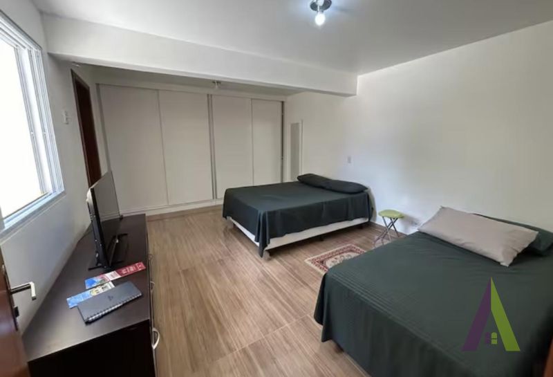 Chácara Alto Padrão na Estrada do Vinho em São Roque!