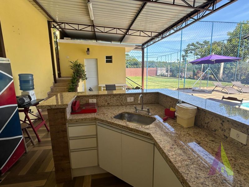 Chácara Alto Padrão na Estrada do Vinho em São Roque!