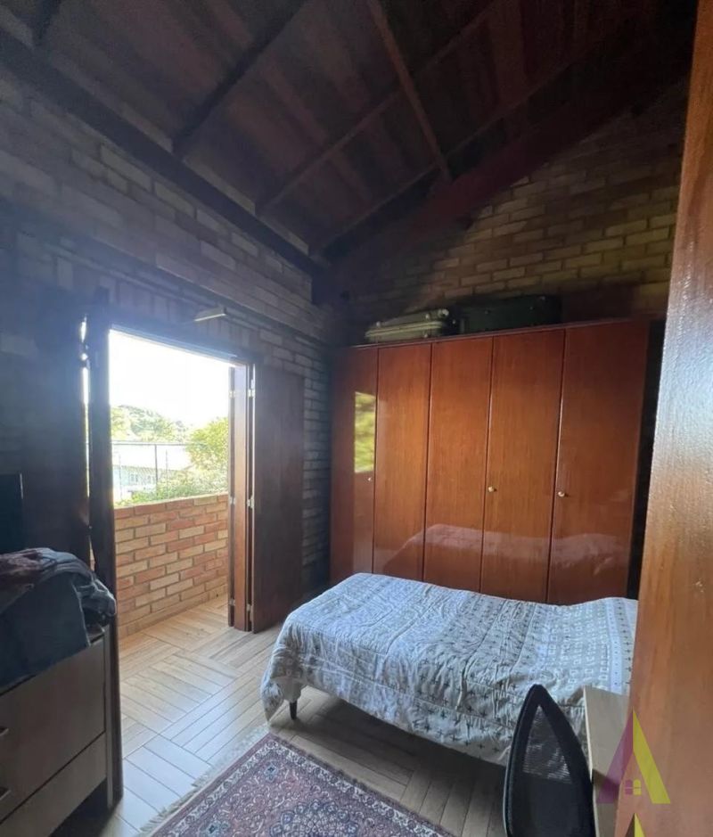 Chácara Alto Padrão na Estrada do Vinho em São Roque!