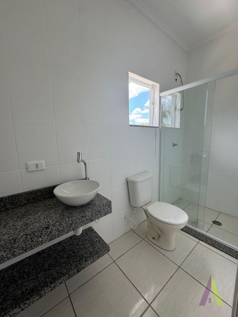 Casa em Condômino Fechado de São Roque!