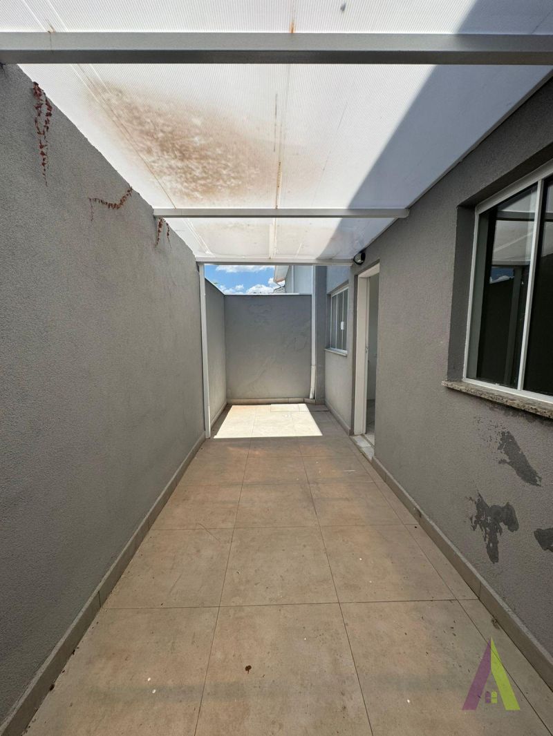 Casa em Condômino Fechado de São Roque!