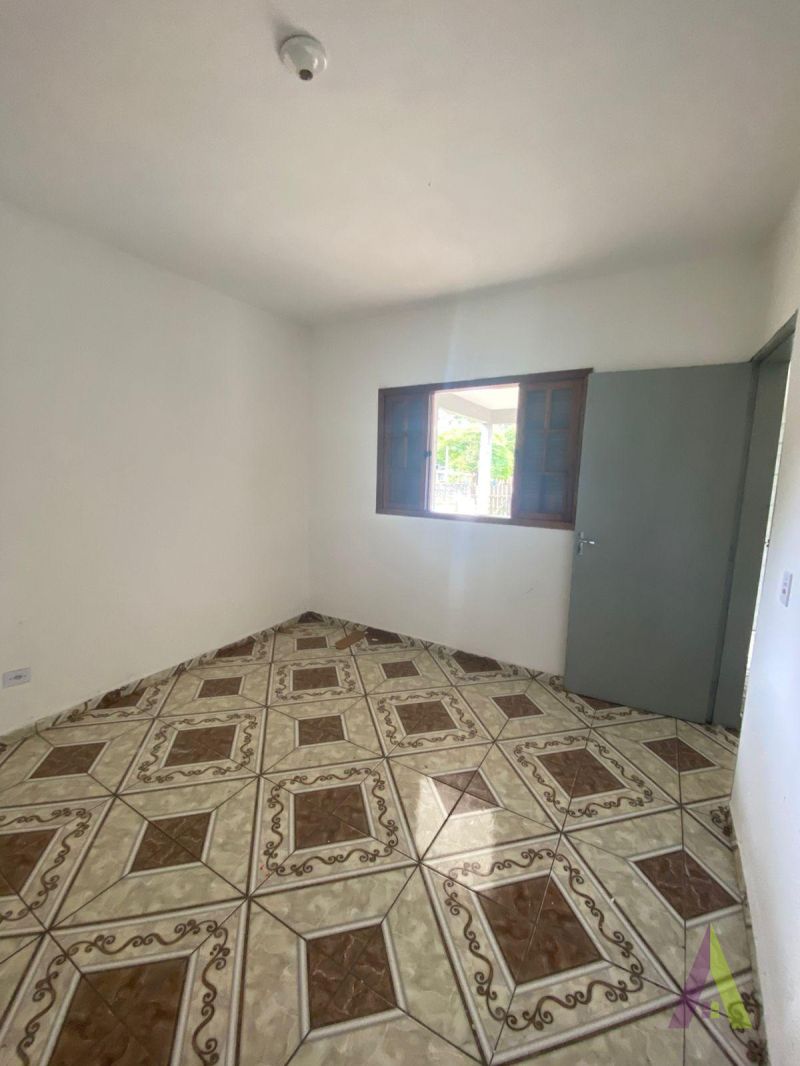 Casa em Bairro Tradicional em São Roque! 