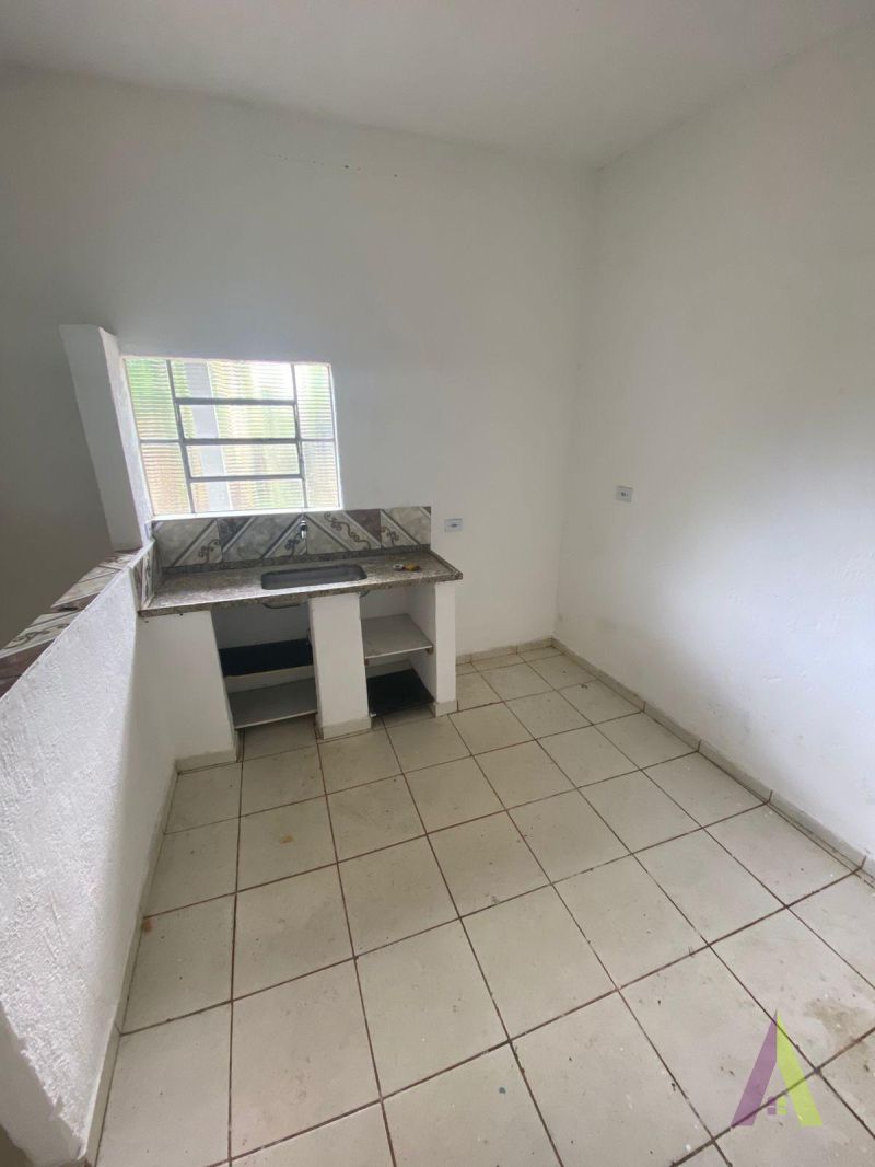 Casa em Bairro Tradicional em São Roque! 