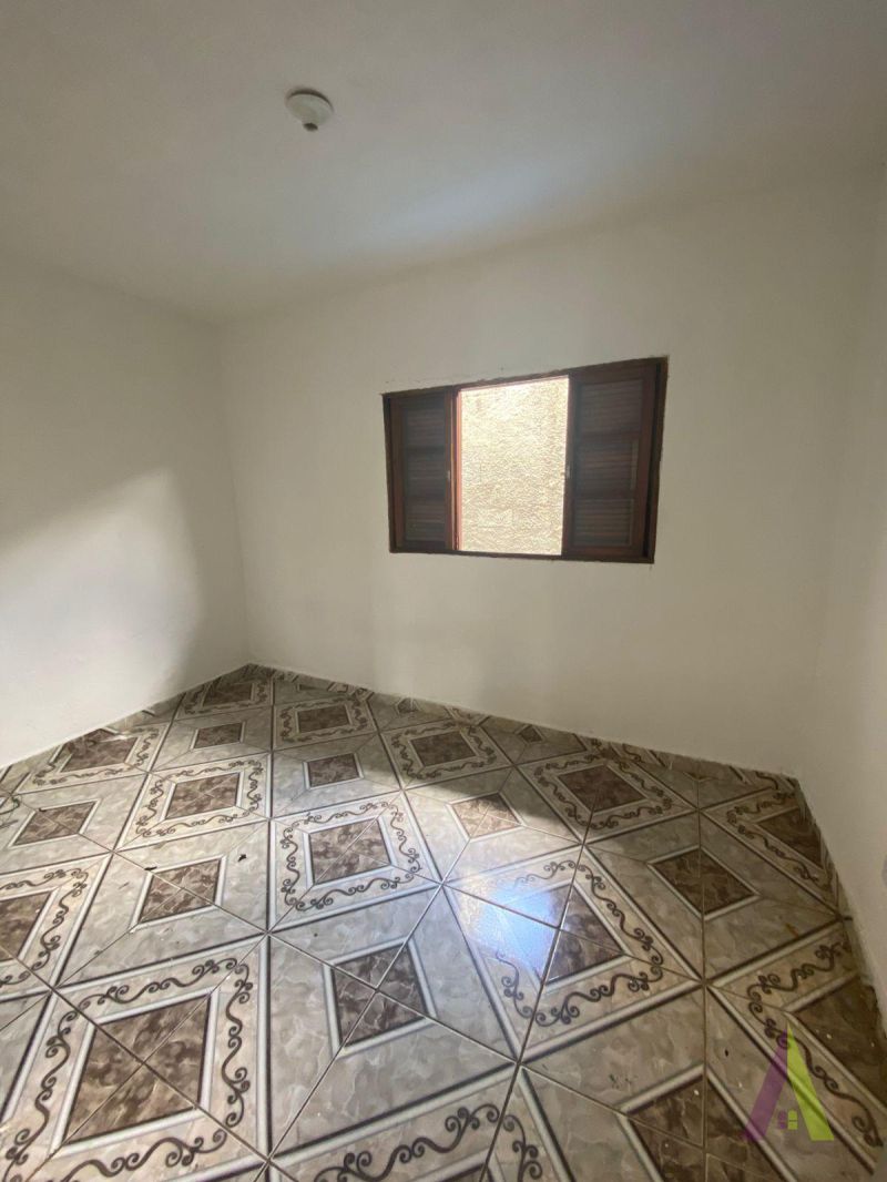 Casa em Bairro Tradicional em São Roque! 