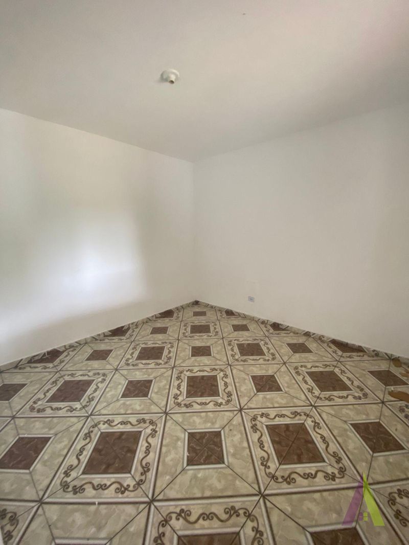 Casa em Bairro Tradicional em São Roque! 