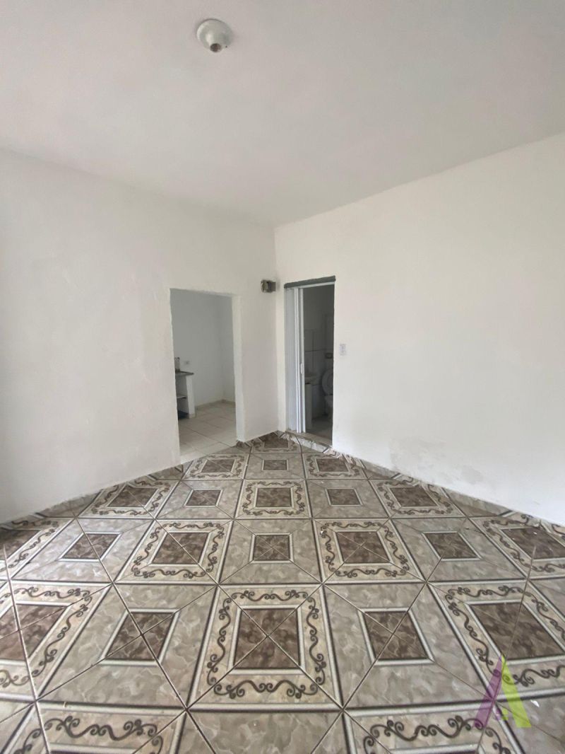 Casa em Bairro Tradicional em São Roque! 