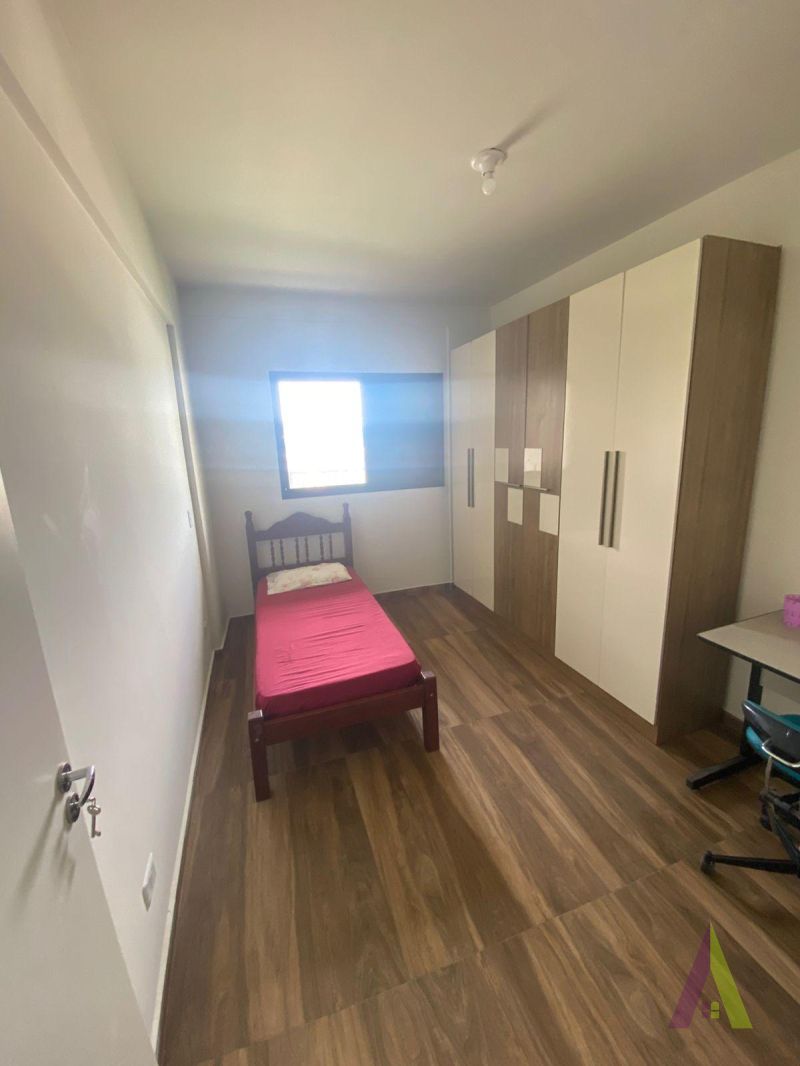Apartamento Mobiliado em Condomínio em São Roque!