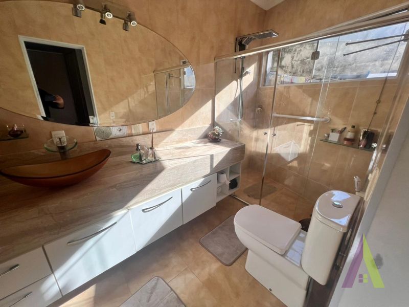 Casa Alto Padrão em Condomínio Fechado de São Roque!     