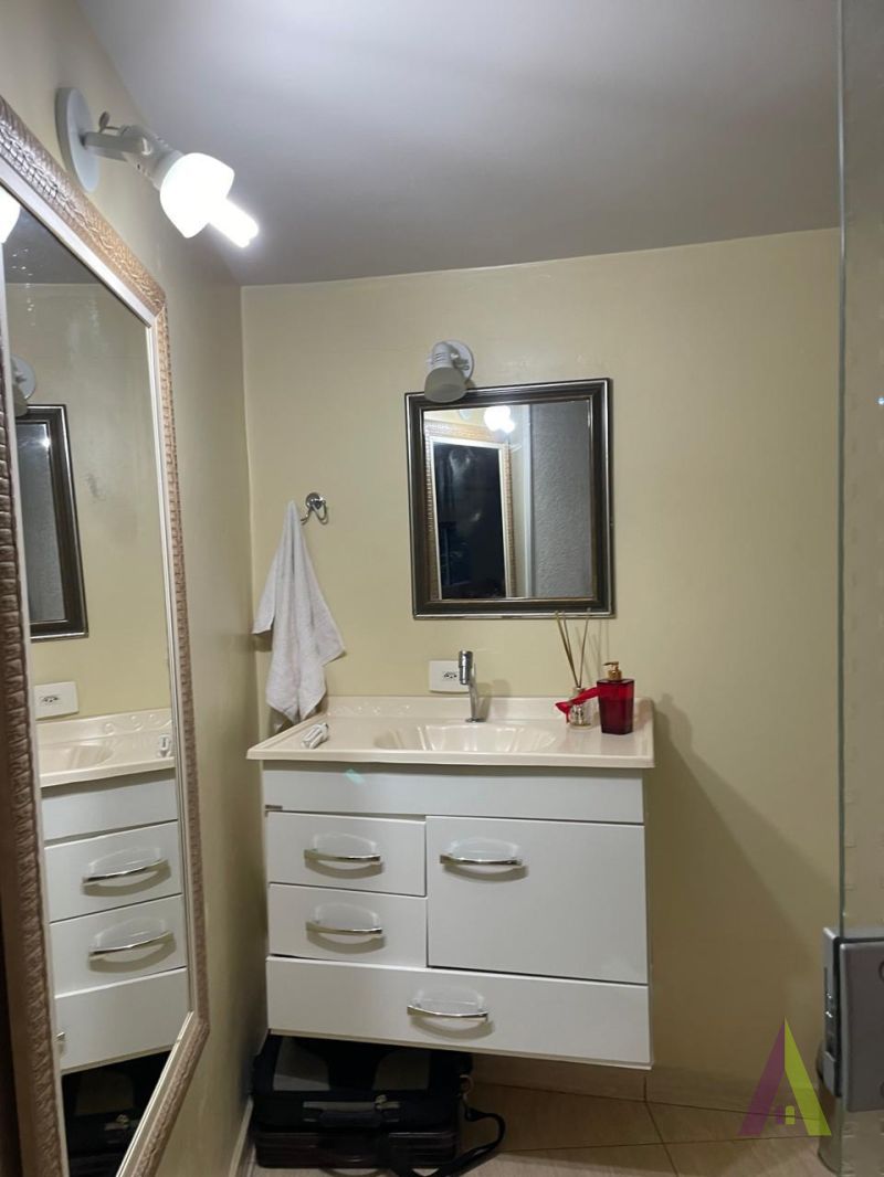 Casa Alto Padrão em Condomínio Fechado de São Roque!     