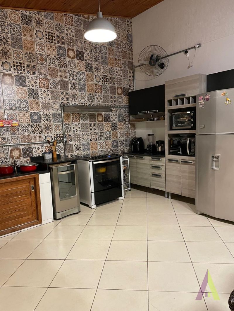 Casa Alto Padrão em Condomínio Fechado de São Roque!     