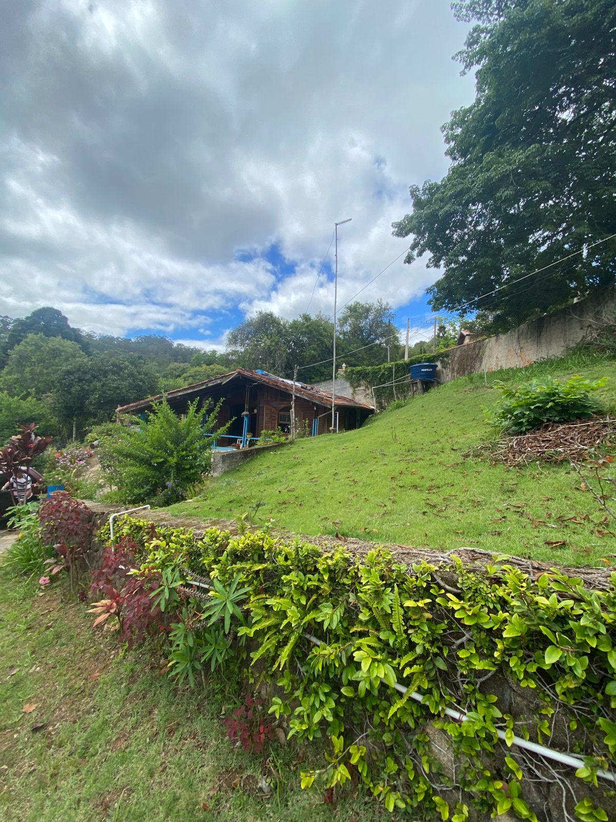 Chácara Próxima ao Roteiro do Vinho em São Roque!