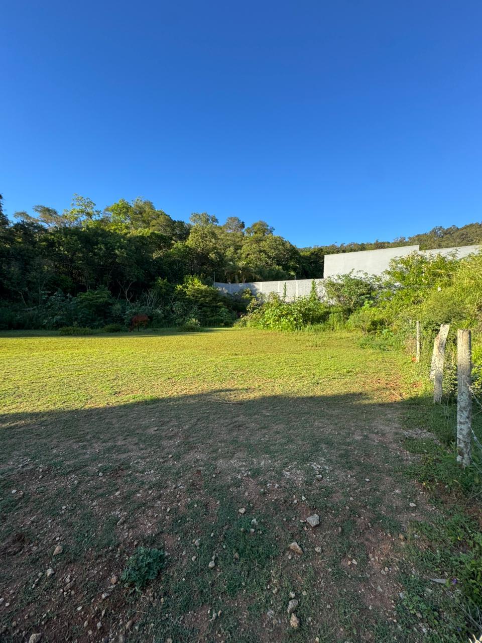 Terreno Plano Próximo ao Centro de São Roque!