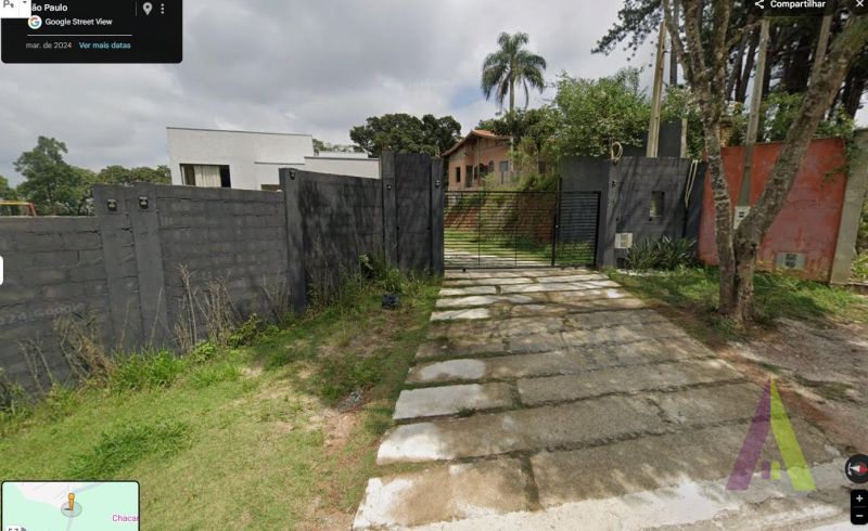 Chácara com Casa Térrea em Bairro Residencial de Chácaras de São Roque!