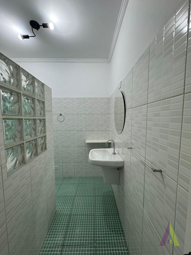 Sobrado no Centro de São Roque!