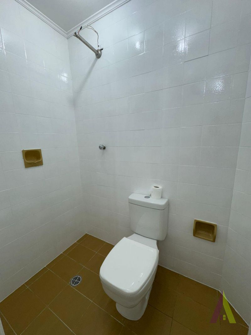 Sobrado no Centro de São Roque!