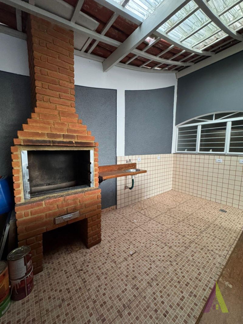 Sobrado no Centro de São Roque!