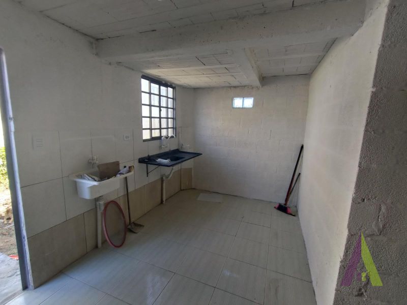 Salão Comercial com Casa em Mairinque!