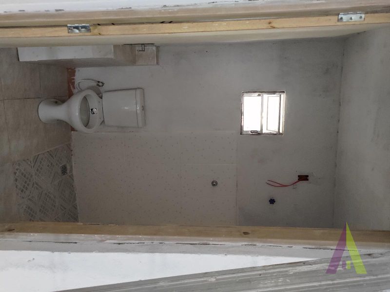 Salão Comercial com Casa em Mairinque!