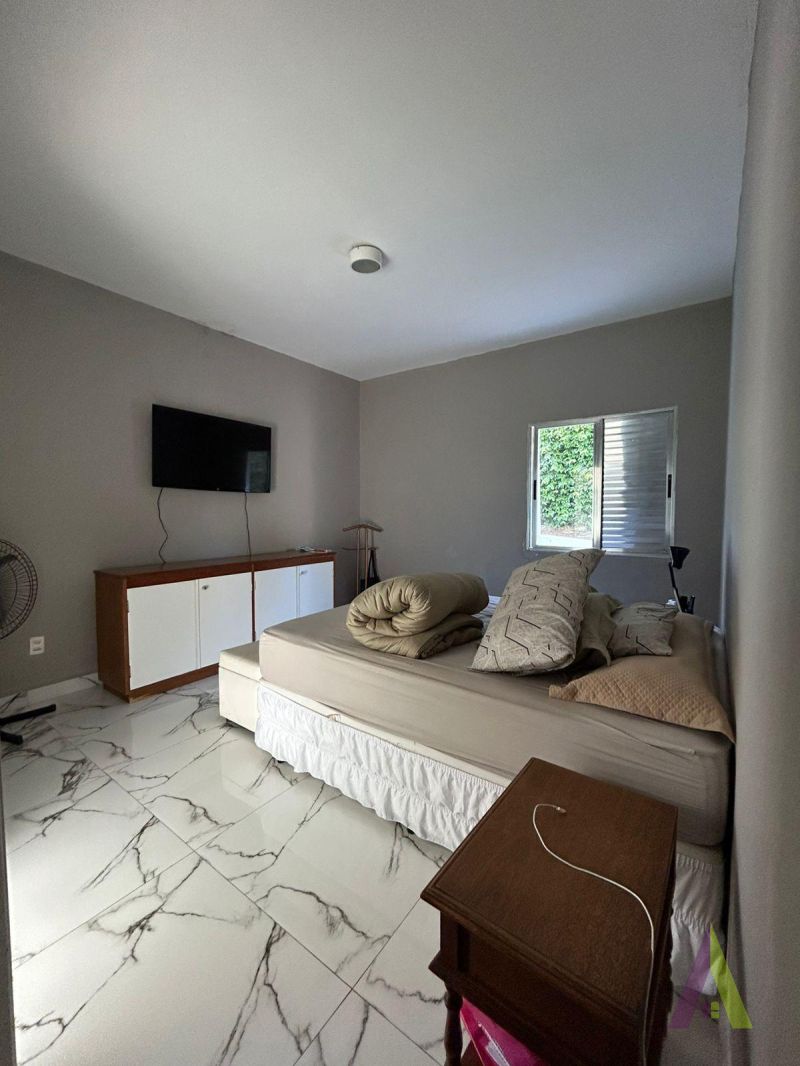 Casa Térrea em Condomínio Fechado! 