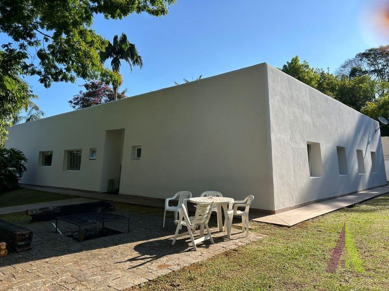 Casa Térrea em Condomínio Fechado! 
