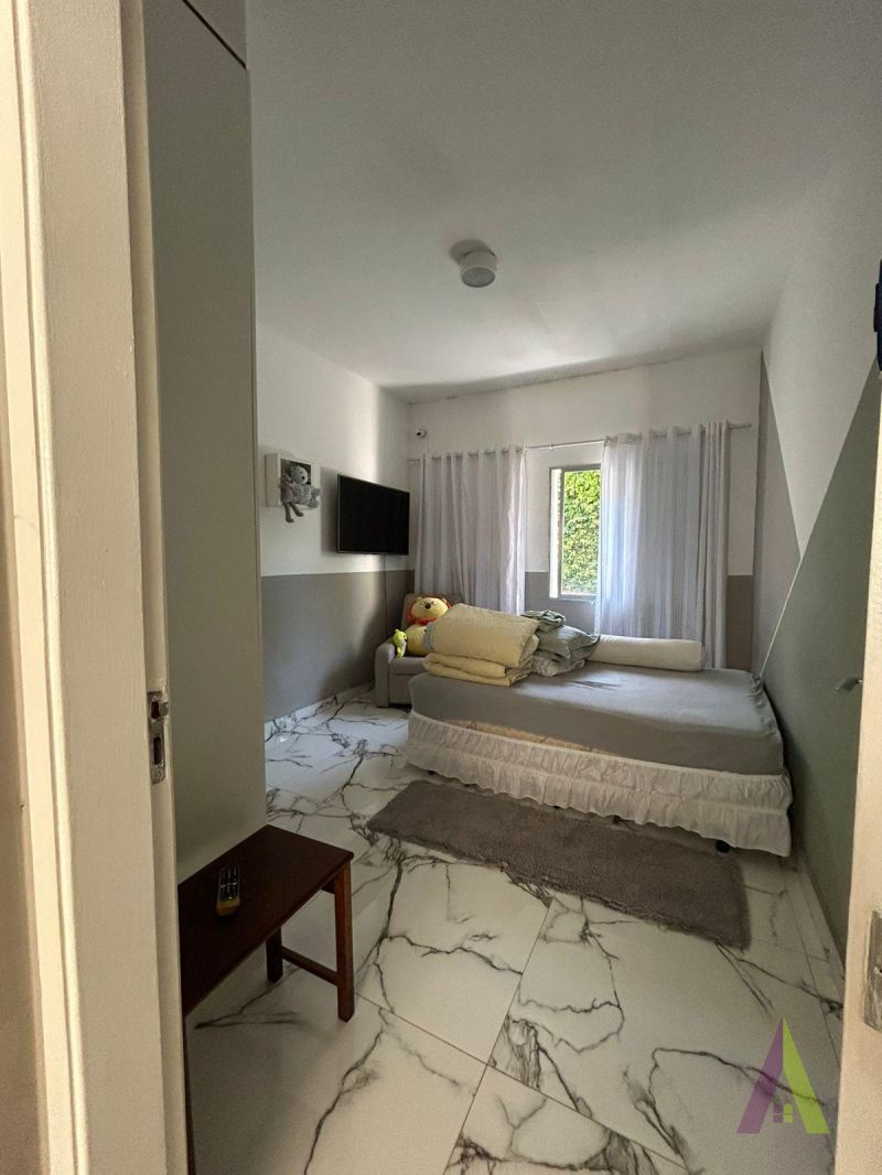 Casa Térrea em Condomínio Fechado! 