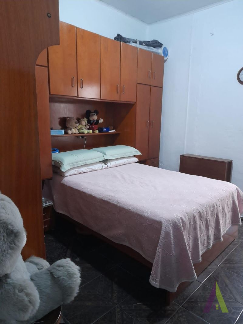 Casa Térrea no Centro de São Roque!