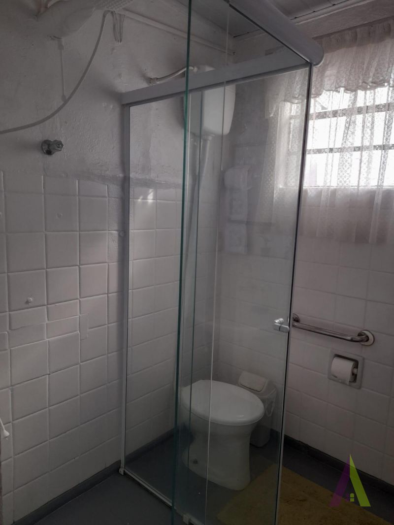 Casa Térrea no Centro de São Roque!