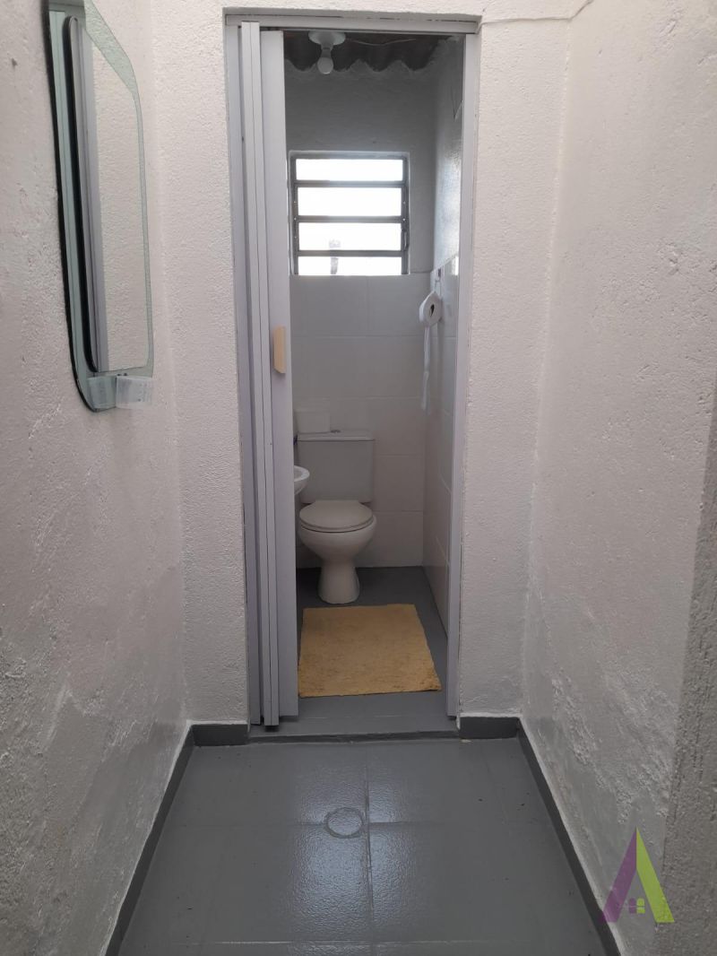 Casa Térrea no Centro de São Roque!