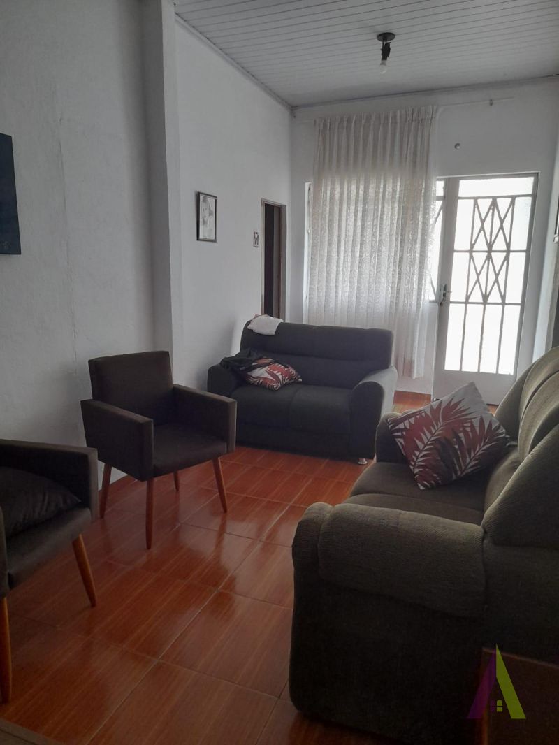 Casa Térrea no Centro de São Roque!