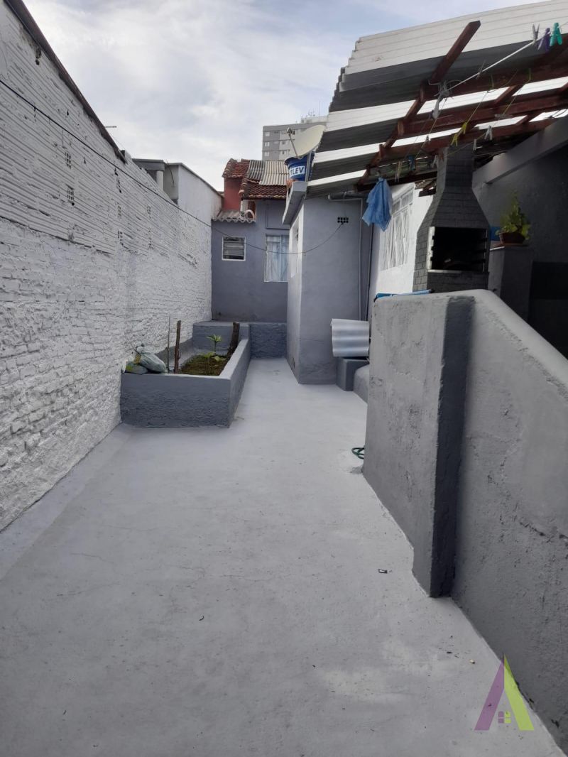 Casa Térrea no Centro de São Roque!