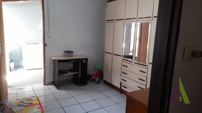 Casa Térrea no Centro de São Roque!