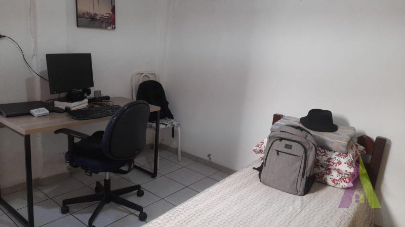 Casa Térrea no Centro de São Roque!