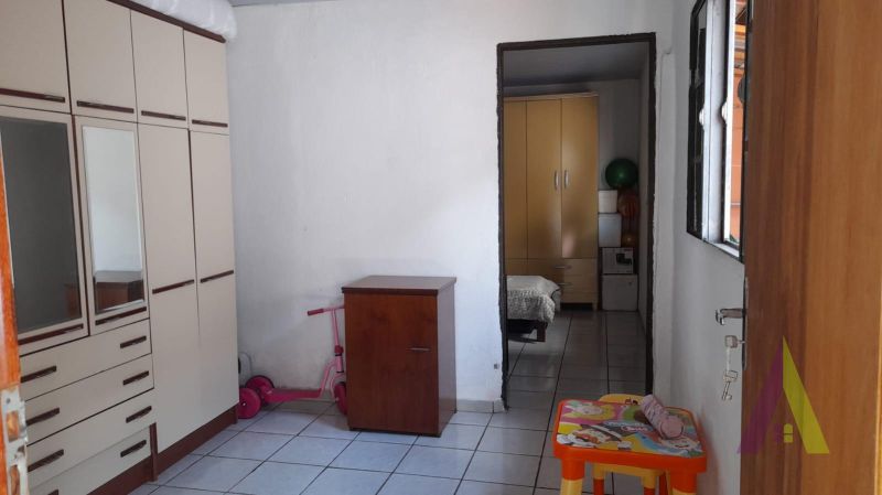 Casa Térrea no Centro de São Roque!