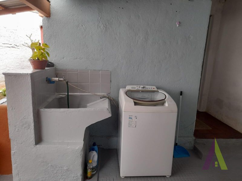 Casa Térrea no Centro de São Roque!