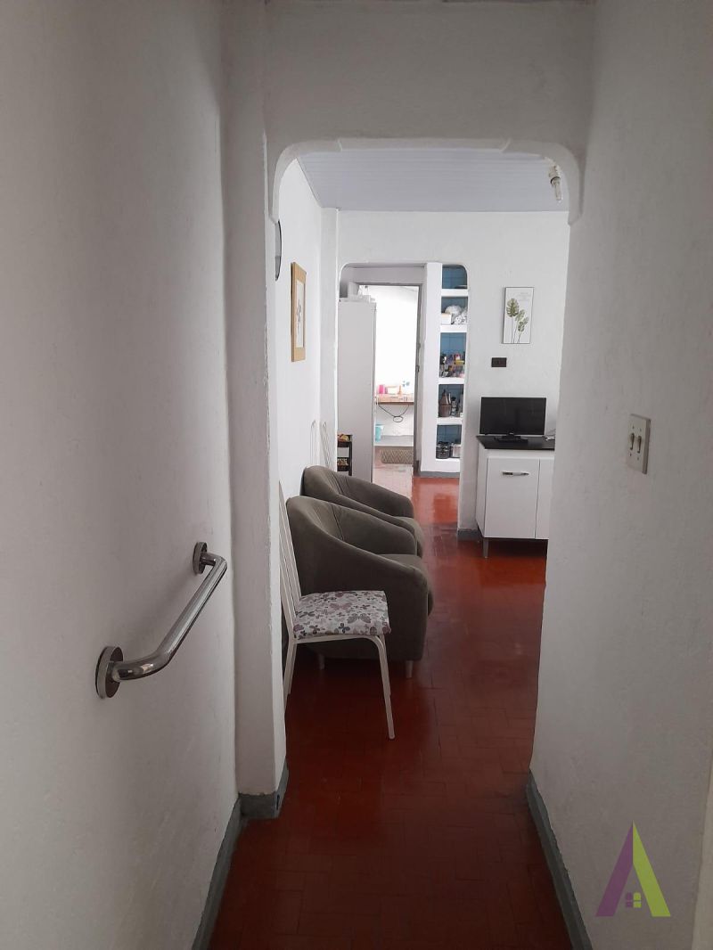 Casa Térrea no Centro de São Roque!