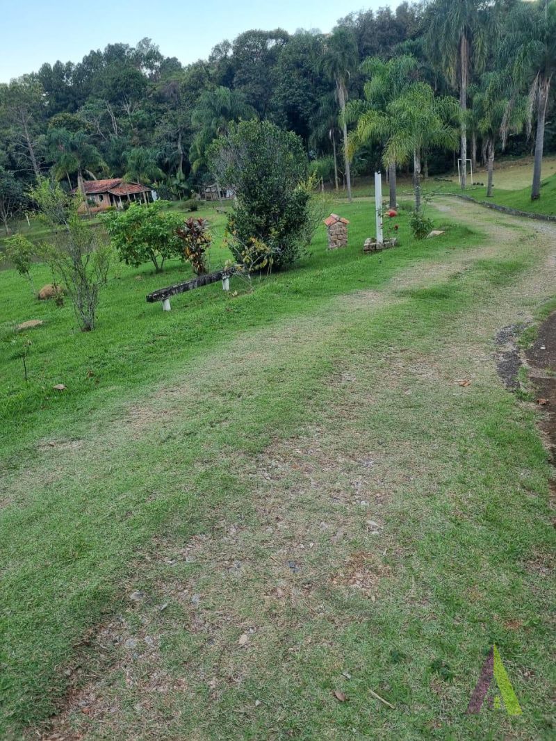 Chácara com 58.000 m² em São Roque!