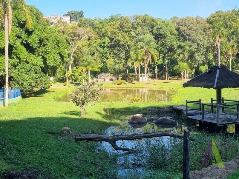 Chácara com 58.000 m² em São Roque!