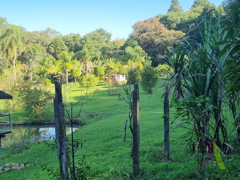 Chácara com 58.000 m² em São Roque!