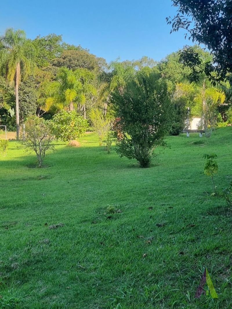 Chácara com 58.000 m² em São Roque!