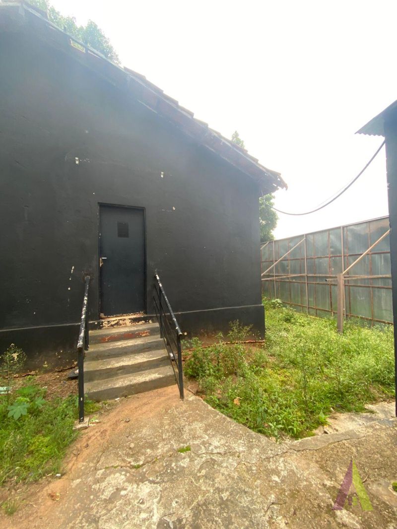 Ponto Comercial no Centro de São Roque! 