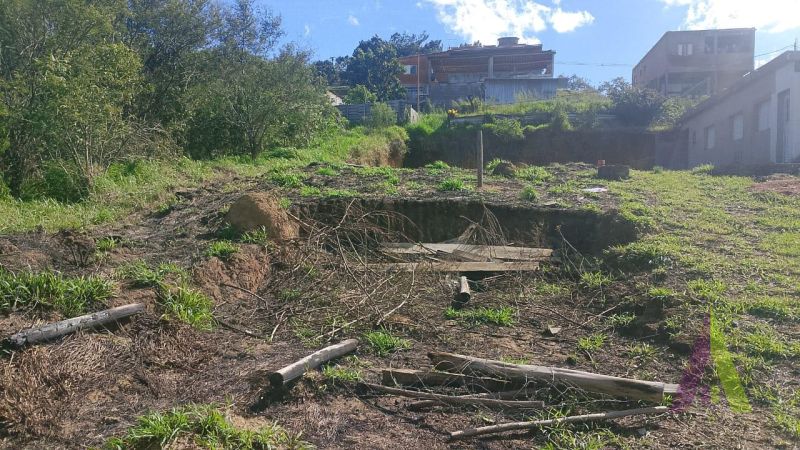 Terreno pronto para construir em São Roque!