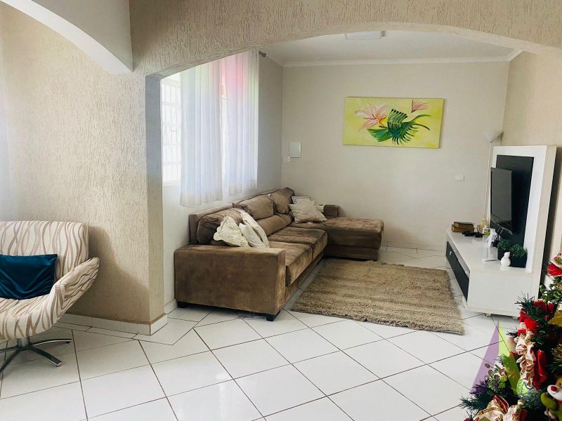 Casa Térrea para Locação Comercial em São Roque!