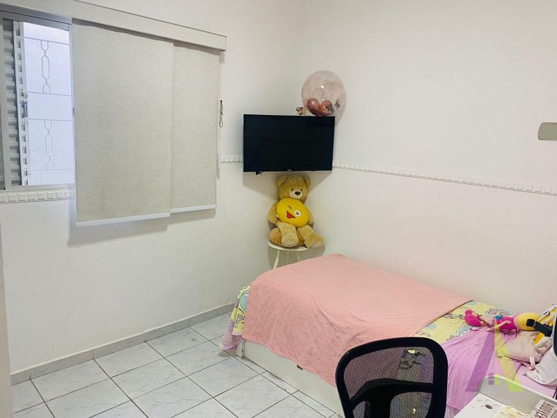 Casa Térrea para Locação Comercial em São Roque!