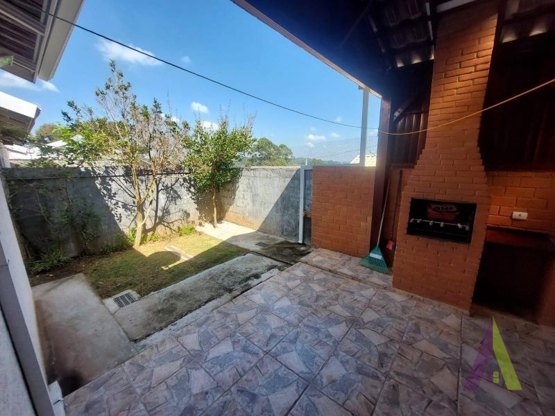 Casa em Condomínio Fechado em Mairinque! 