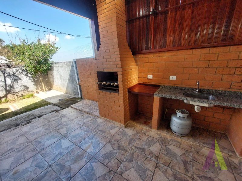 Casa em Condomínio Fechado em Mairinque! 