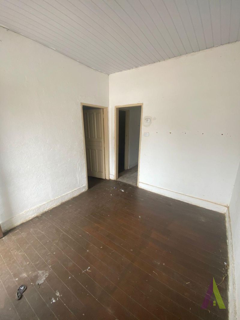 Casa Térrea Próxima ao Centro de São Roque!