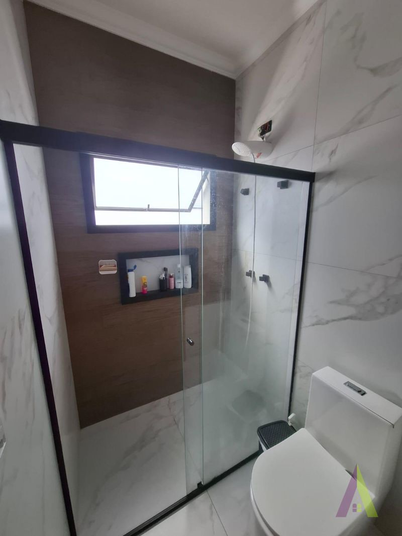 Sobrado em Bairro Tradicional em São Roque! 