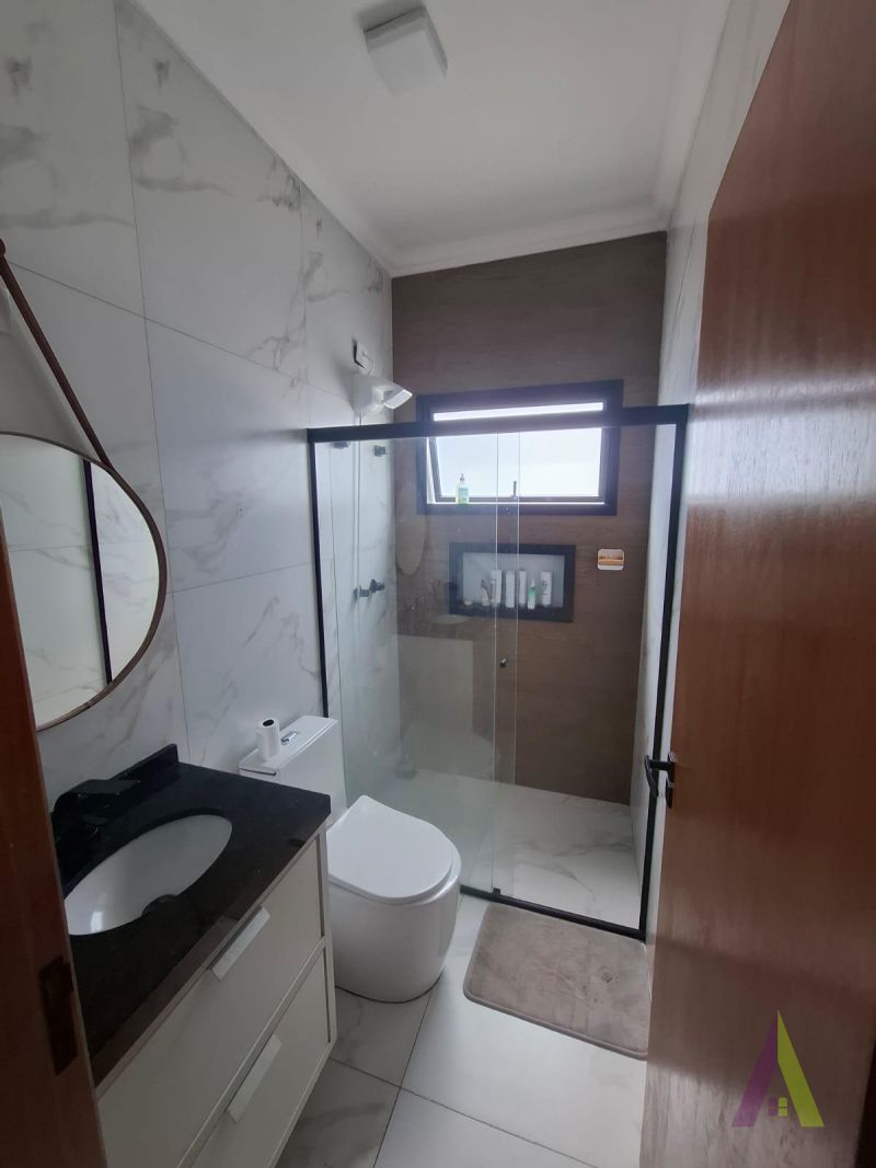 Sobrado em Bairro Tradicional em São Roque! 